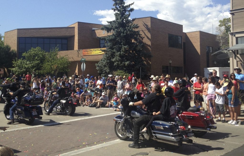louisville_labor_day_parade_harleys